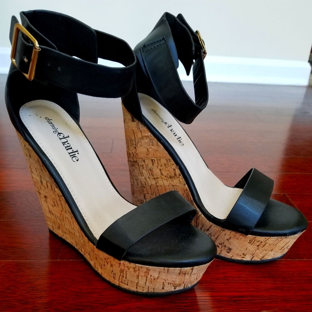BRAND NEW Black Platform Wedge Sandals